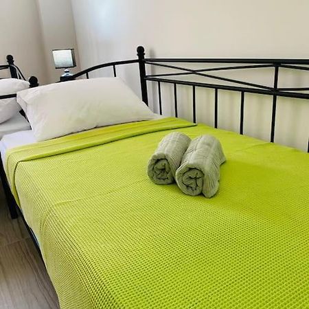 Apartament Modern 2Br Near Centre -5Min Wlk Patras Zewnętrze zdjęcie
