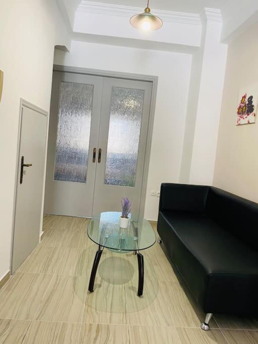 Apartament Modern 2Br Near Centre -5Min Wlk Patras Zewnętrze zdjęcie